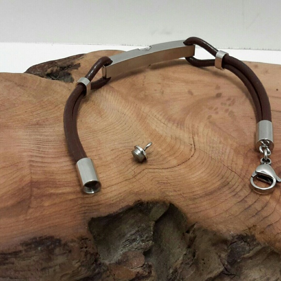LEATHER ENCAPSULATED MEMORIAL BRACELET - Picture 4 of 5